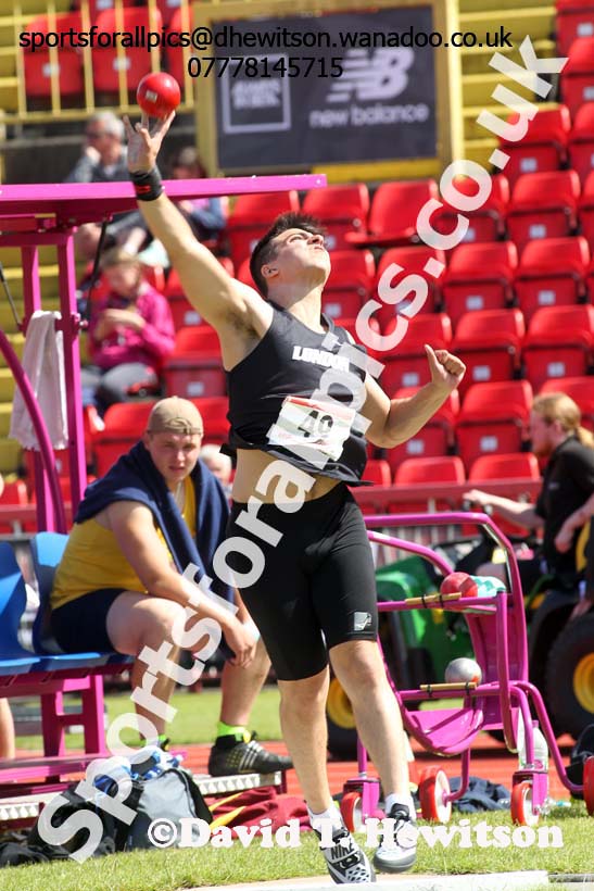 Inter boys shot putt, English Schools Track and Field. Photo: David T. Hewitson/Sports for All Pics